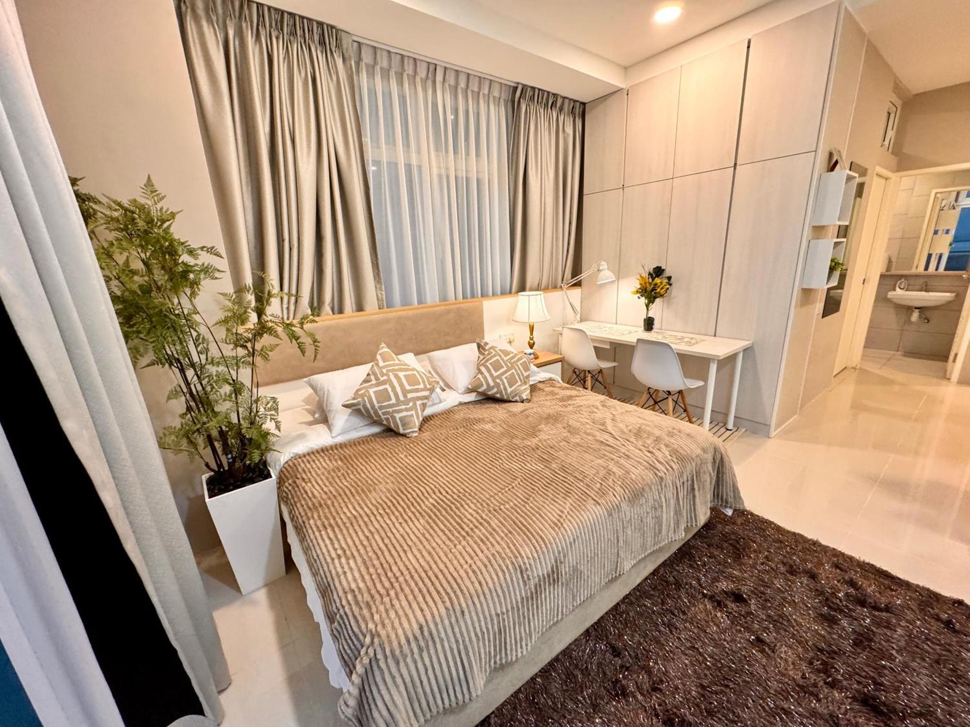 Riverine Kuching Luxury 4Pax With Balcony Facing Waterfront View Dış mekan fotoğraf